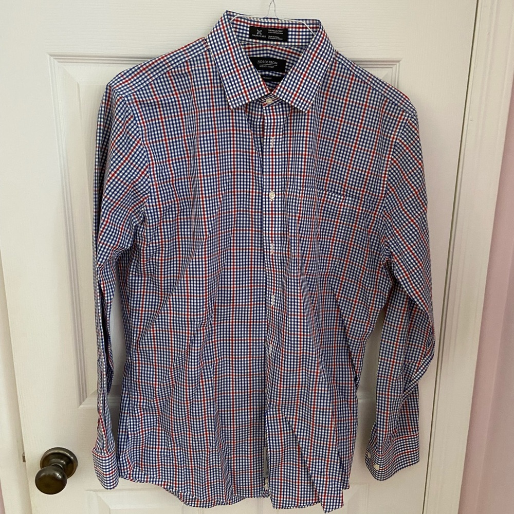 Men’s button shirt